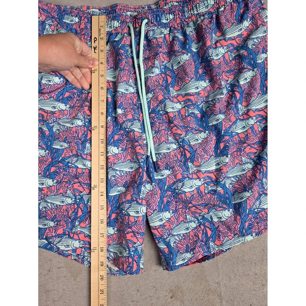 Men's Vineyard Vines Swim Trunks XXL Fish AOP Mesh Lined Pockets Boating Summer